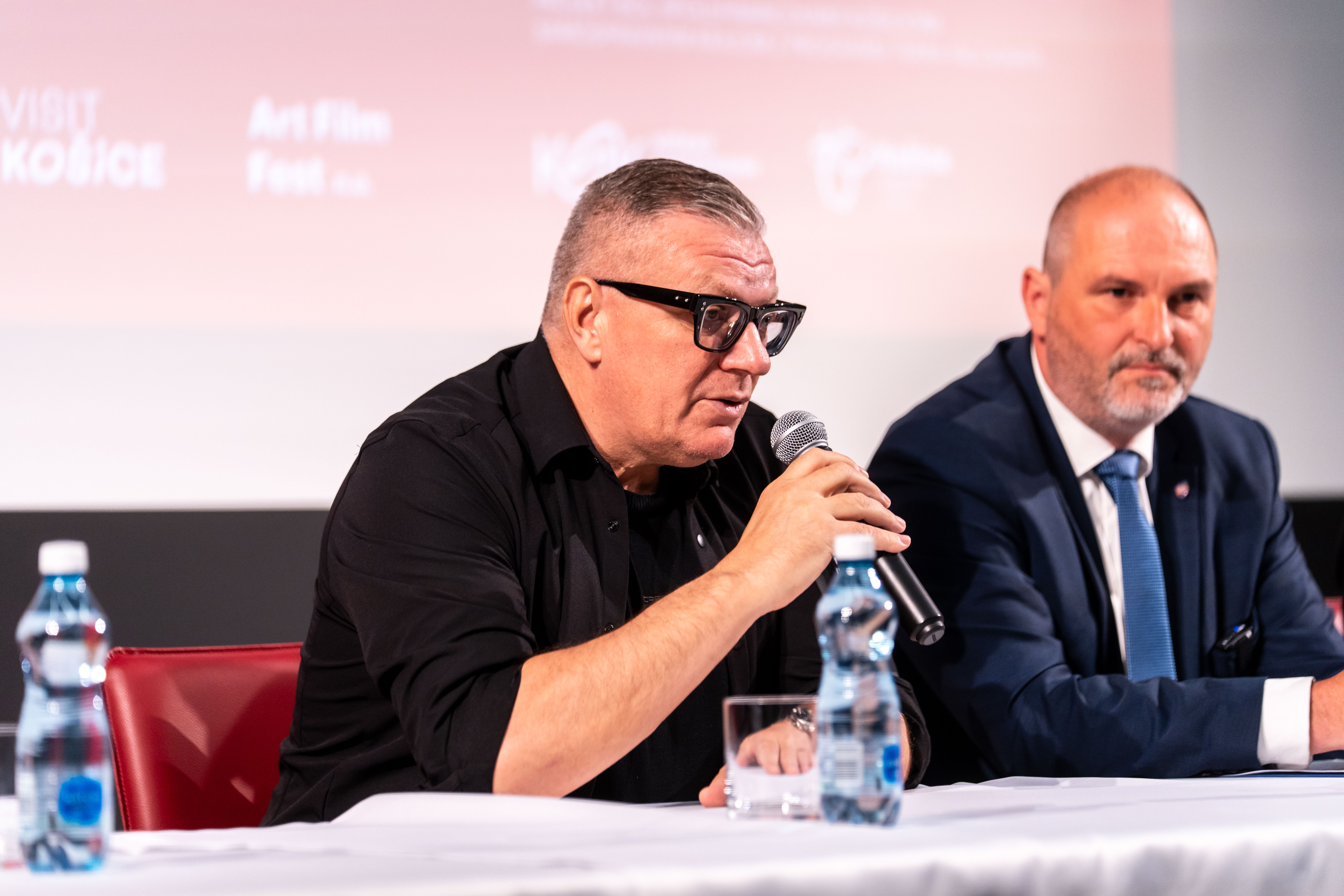 Tlacova konferencia - Medzinarodneho filmoveho festivalu ART FILM -1-4